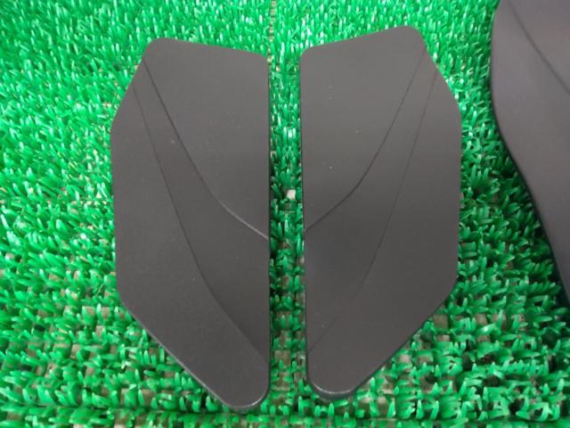 YAMAHA XMAX(SG70J) 純正ステップラバー