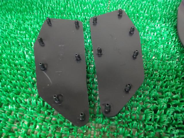 YAMAHA XMAX(SG70J) 純正ステップラバー