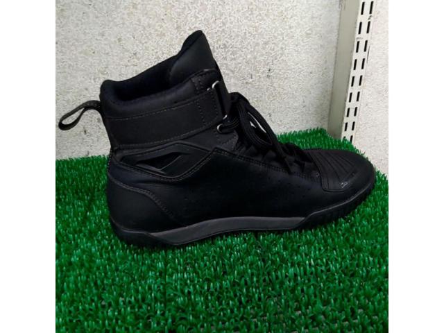 Gaerne G Rocket
Gore-Tex (black) riding shoes
Size 27.5cm
