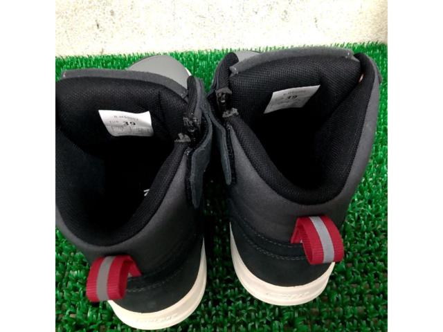 IRON
JIA'S Motorcycle Shoes
Men
Riding shoes
Size 39