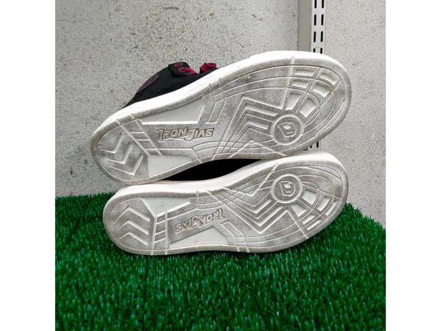 IRON
JIA'S Motorcycle Shoes
Men
Riding shoes
Size 39