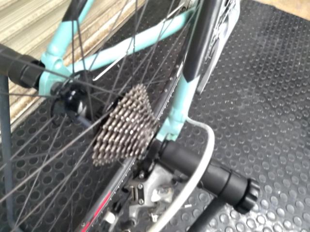 BIANCHI VIA NIRONE7 2×10段変速 700×25C アルミフレームロードバイク チェレステ