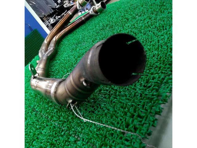 Unknown Manufacturer
Exhaust pipe
CBR 250 RR / MC 51