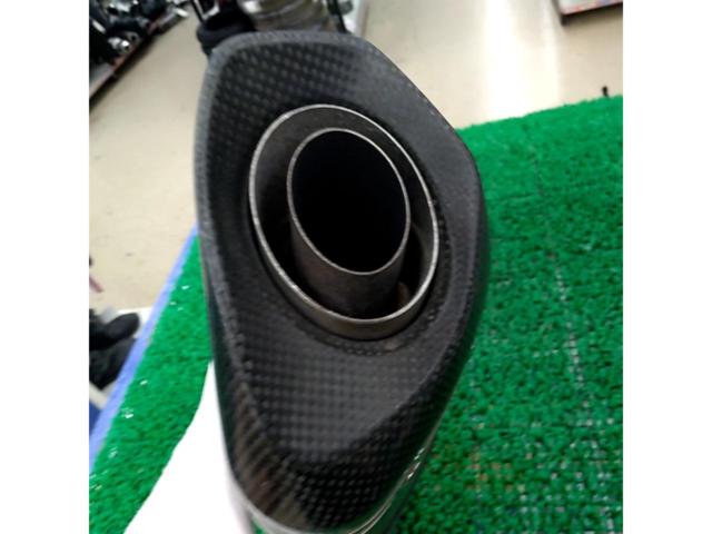AKRAPOVIC carbon slip-on silencer
Using CBR250RR/MC51