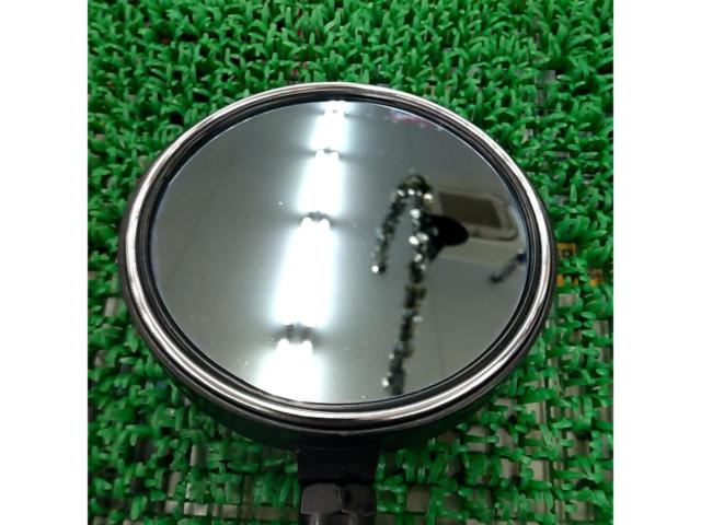 One Z2-type mirror from an unknown manufacturer.
General purpose 10mm positive screw