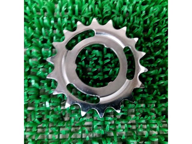 Sturmey-Archer スプロケット 1/2x1/8 18T