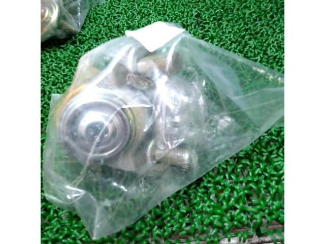 【カローラ/AE110/AE111】メーカー不明 フロントロアボールジョイント 左右セット