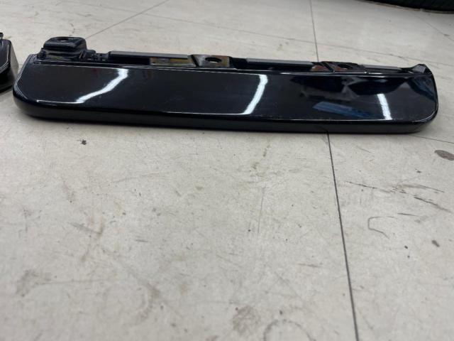 [WRX
S4
VBHSTI
Rear side under spoiler