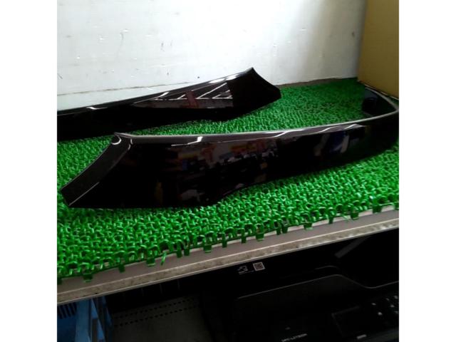 Honda genuine parts for N-BOX/JF1
Headlight garnish