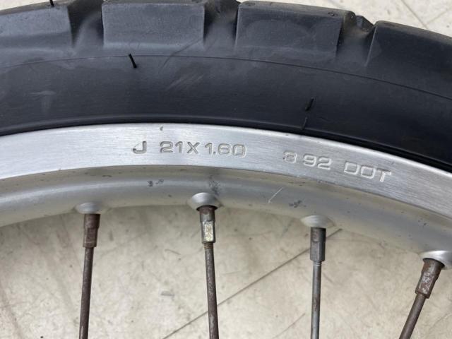 【セロー】YAMAHA純正 フロントタイヤホイール