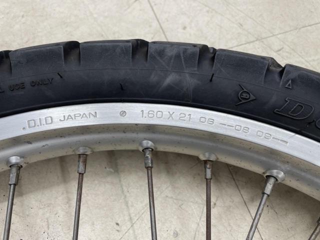【セロー】YAMAHA純正 フロントタイヤホイール