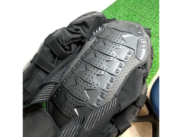 サイズ:L ROUGH&ROAD フルボディーガード プロテクター
