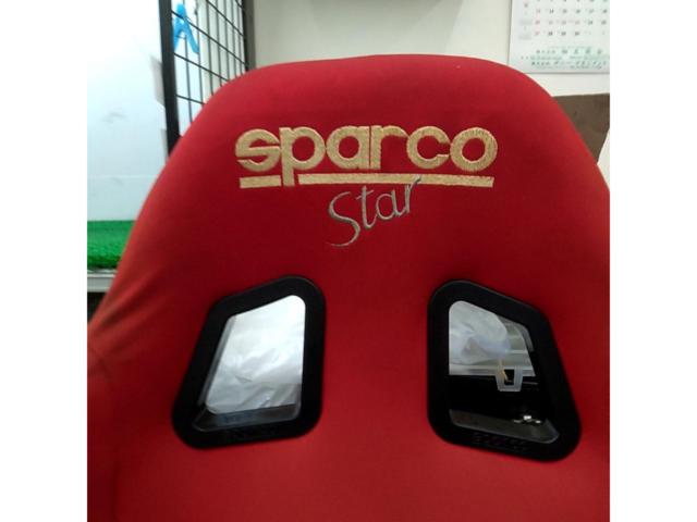 Sparco Star セミバケットシート