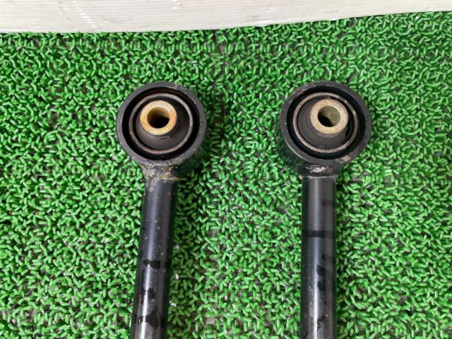 【プリウス/50系/2WD】トヨタ純正 リアアッパー+トーコントロール