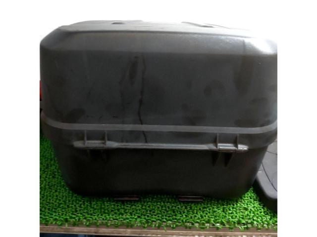 容量:32L GIVI B32NBD モノロックケース