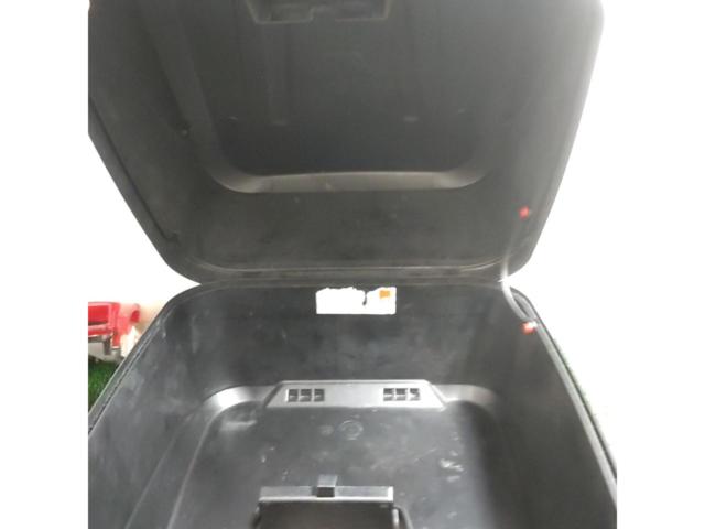 容量:32L GIVI B32NBD モノロックケース