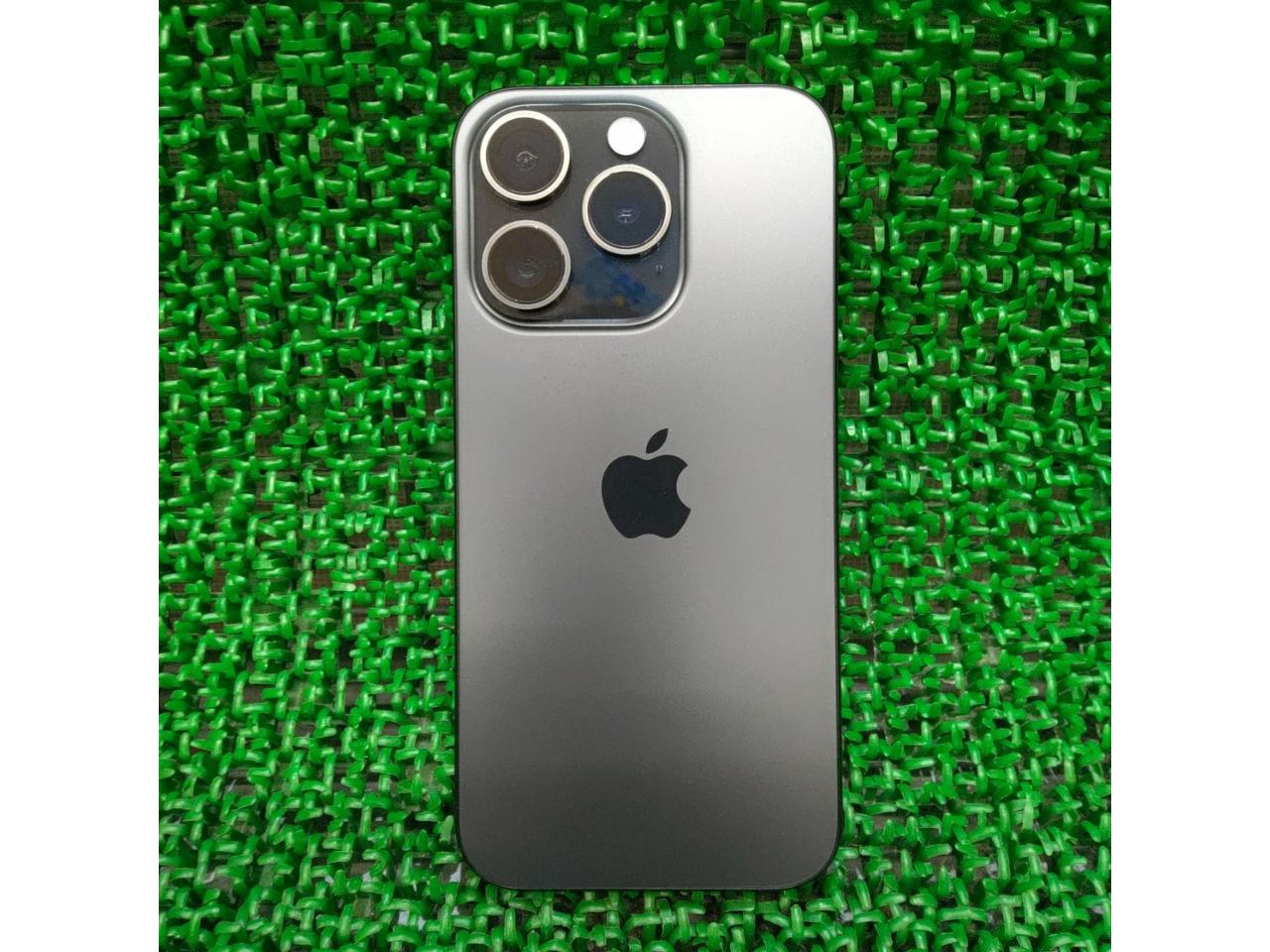 【Apple】iPhone15PRO 128GB ブラックチタニウム 国内版 SIMフリー