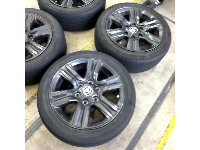 Wheel only TOYOTA
Hilux (GUN125 late model genuine wheels)