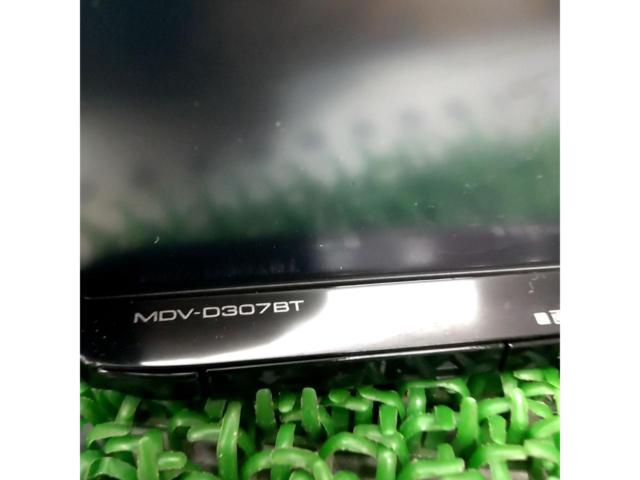 【ディスプレイに線傷】KENWOOD MDV-D307BT