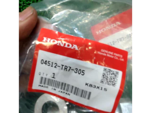 HONDA 04512-TR7-305 フロントキャンバーボルト