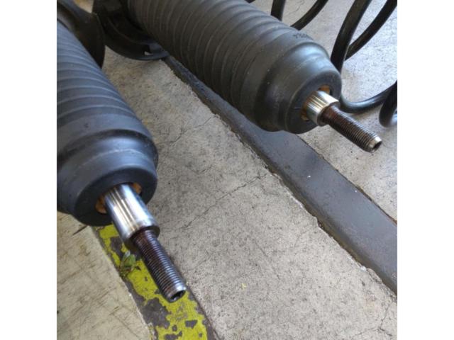 Suzuki Swift Sport / ZC33S
Genuine
Suspension kit
