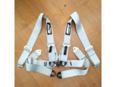HPI
3 inches
Turnbuckle four-point seat belt