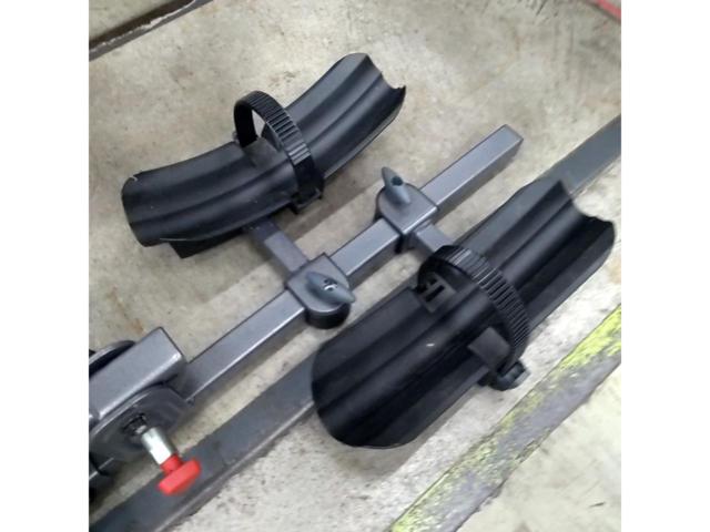 YAKIMA
Cycle carriers for hitch
Two-timer
For two