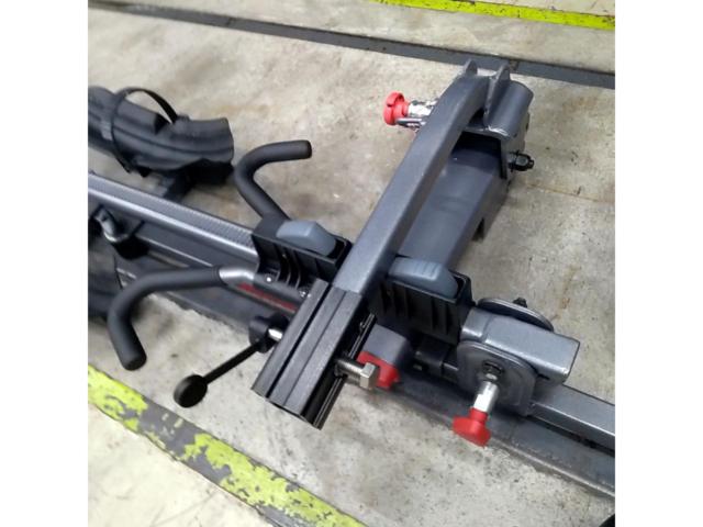 YAKIMA
Cycle carriers for hitch
Two-timer
For two