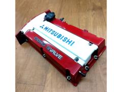 【三菱純正】ランサーエボリューション5 純正 タペットカバー(赤)