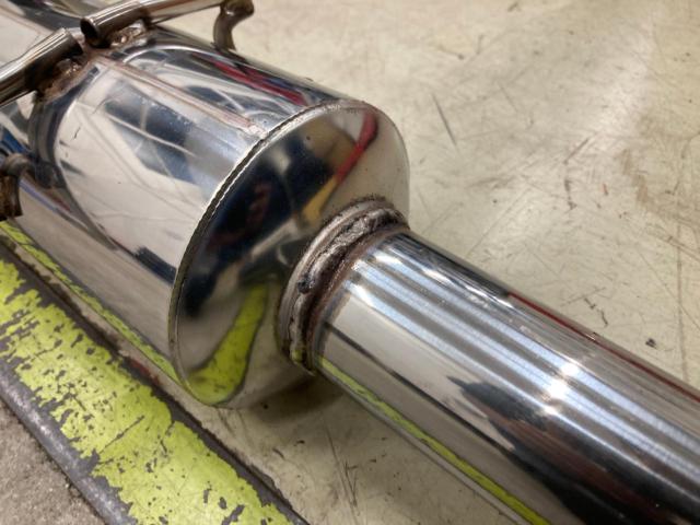 メーカー不明 レガシィB4/BE5用 砲弾マフラー