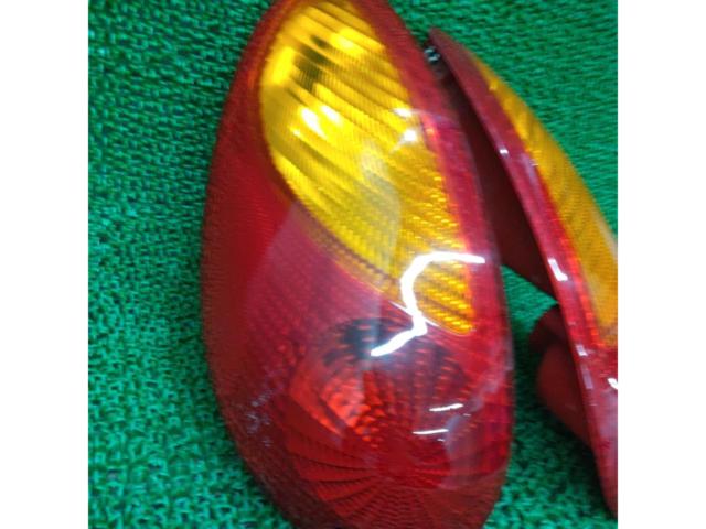 クライスラー PTクルーザー 前期純正テールレンズ