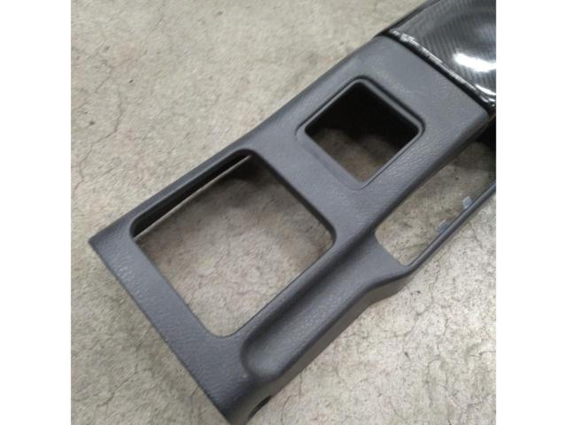 Suzuki Cappuccino / EA11R / EA21R
Genuine
Center console