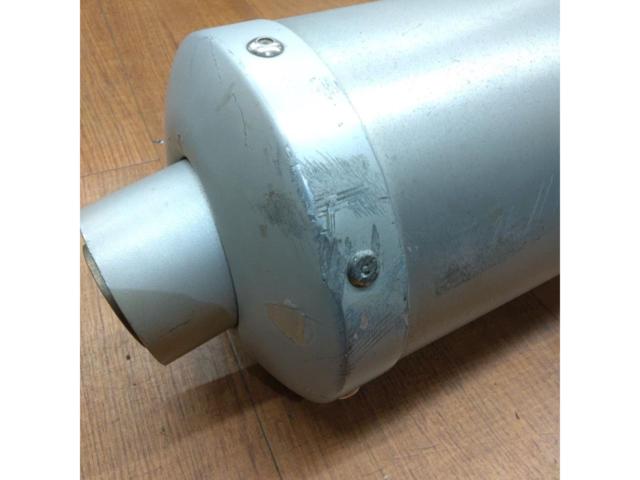 *Scratches present. YAMAHA YZF-R6/5EB
Genuine
Silencer
