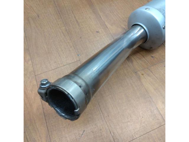 *Scratches present. YAMAHA YZF-R6/5EB
Genuine
Silencer