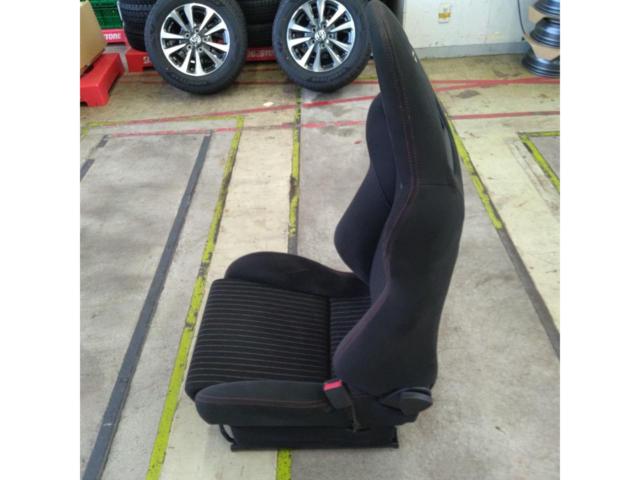 Suzuki Alto Works / HA36S
Genuine
Made RECARO
Semi bucket seat
Driver side