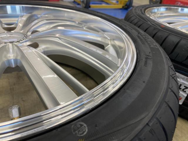 weds
LEONIS
EX
+
KENDA
KR 201
215 / 45R18
93W(ZR)