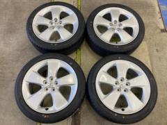 TOYOTA
30 series Prius
Touring selection original wheel
+
KENDA (Kenda)
KR 203
215 / 45R17
91V
XL