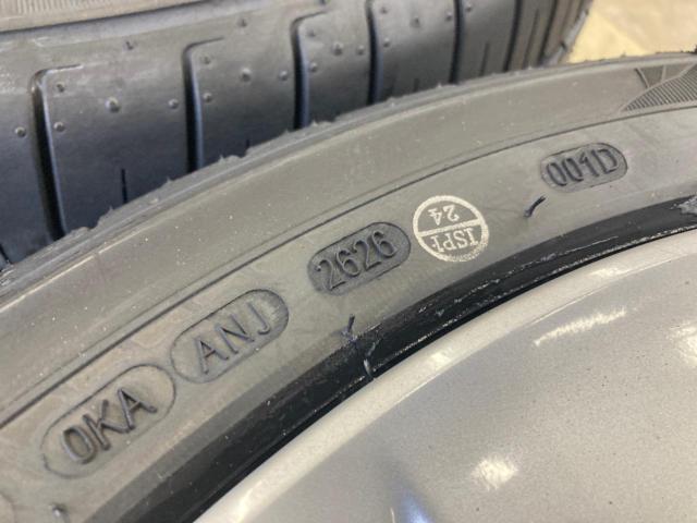 TOYOTA
30 series Prius
Touring selection original wheel
+
KENDA (Kenda)
KR 203
215 / 45R17
91V
XL