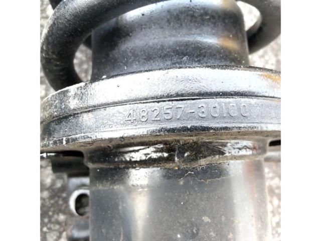 トヨタ クラウン ロイヤルサルーン/ GRS211 4WD 純正サスキット