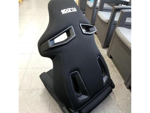 sparco R333 リクライニングシート