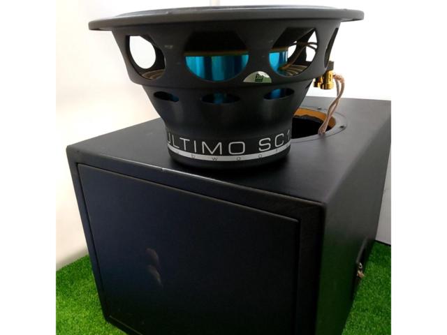 Morel SC102 Morel 10” 600W RMS Ultimo SCシリーズBOX付きサブウーファー