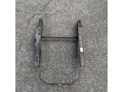 RECARO
Demio / DE3FS
Bottom stop seat rail
For the passenger seat