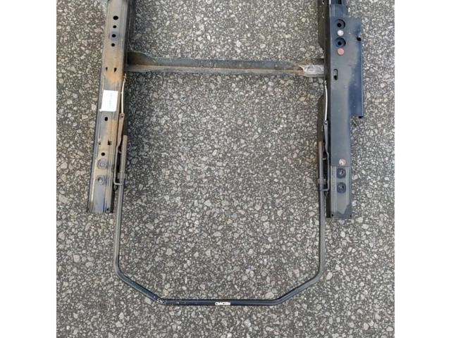 RECARO
Demio / DE3FS
Bottom stop seat rail
Driver side
