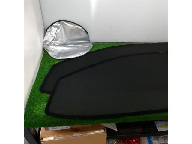 メーカー不明 エルグランド/E52 フロント用 サンシェード 2枚