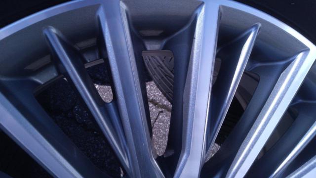 Mitsubishi genuine
Outlander original wheel + BRIDGESTONE
ALENZA
LX100