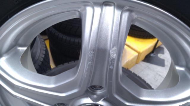 BRIDGESTONE
BALMINUM
VR5
+
BRIDGESTONE
BLIZZAK
VRX3