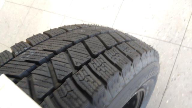 LAYCEA
10-spoke wheel
+
BRIDGESTONE
BLIZZAK
VRX3