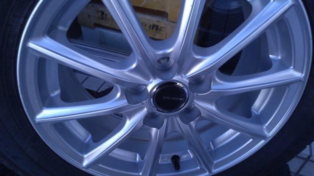 BRIDGESTONE
ECO
FORME
SE-15
+
DUNLOP
WINTERMAXX
03