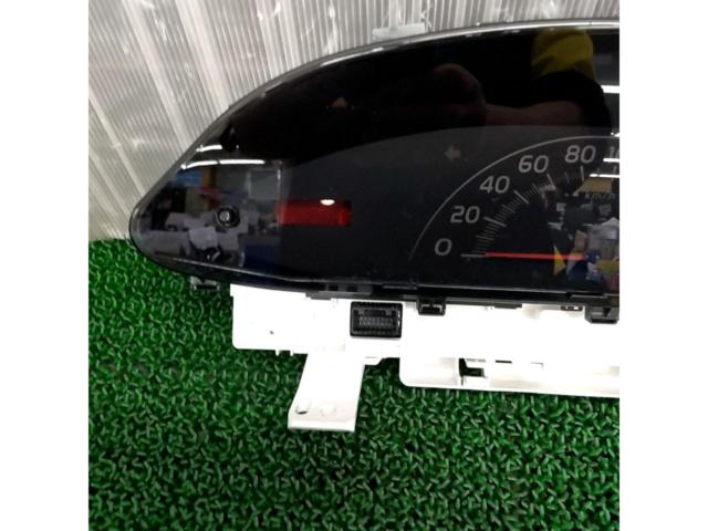 Toyota
Vitz (KSP90) genuine speedometer