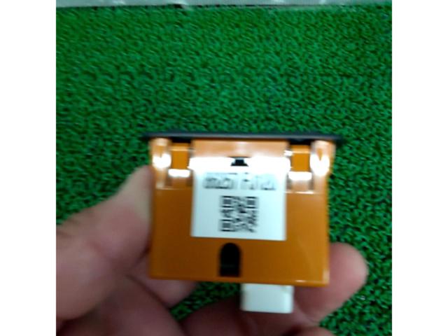 ▲▲スバル USB入力端子ユニット